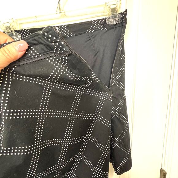 Izod Performance X Wms 10 Black White Diamond Dot Pattern Skort Athleisure - Picture 6 of 9